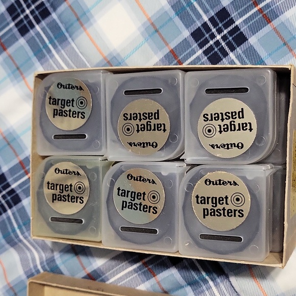 New in box 12 black target pasters outers laboratories target shooting outers - Picture 3 of 4